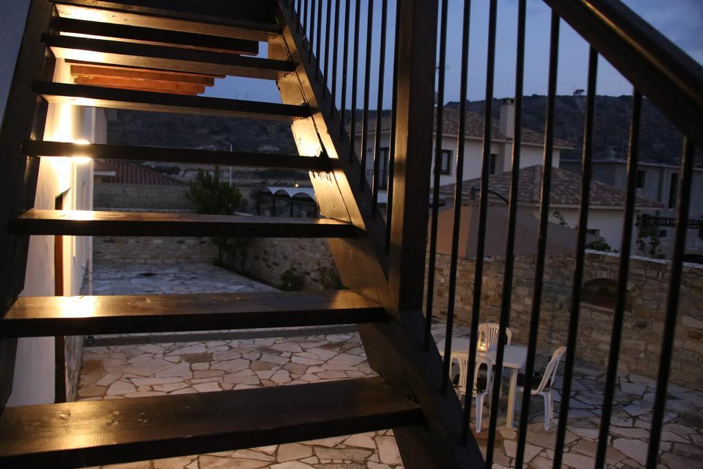 Charoullas Traditional Mansion Villa Alaminos Екстериор снимка
