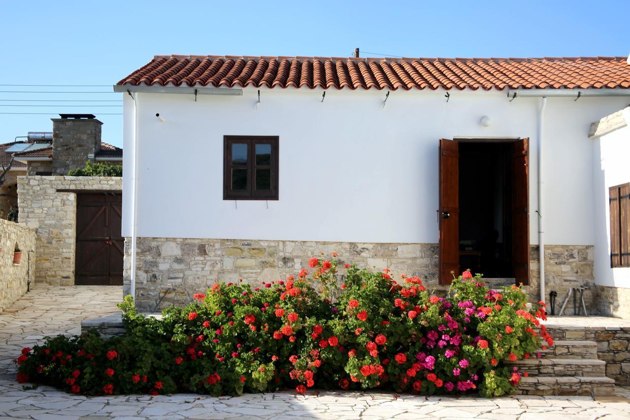 Charoullas Traditional Mansion Villa Alaminos Екстериор снимка