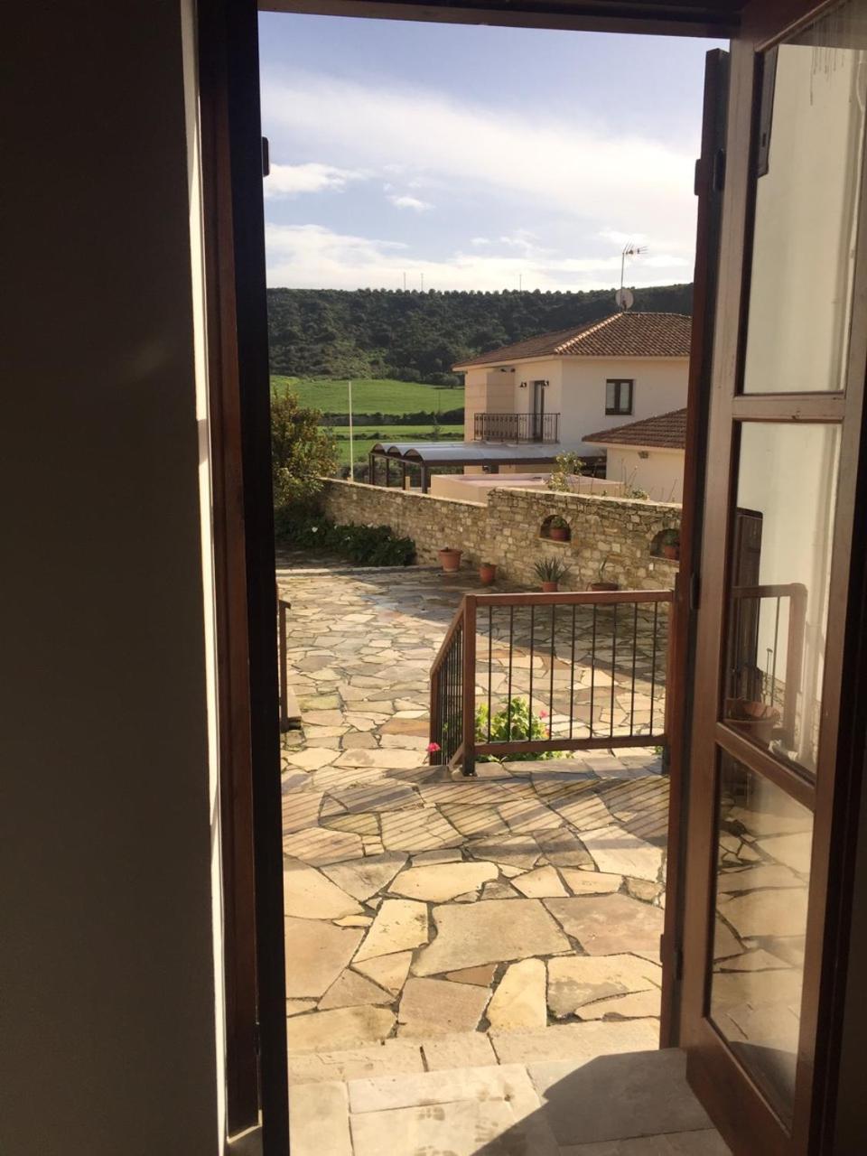 Charoullas Traditional Mansion Villa Alaminos Екстериор снимка